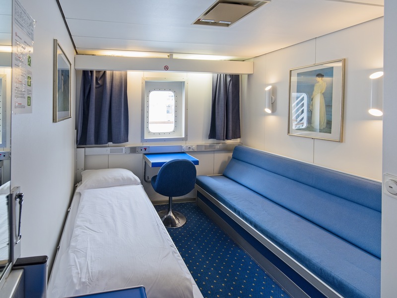 Polar Outside | Middle deck for 2 travellers